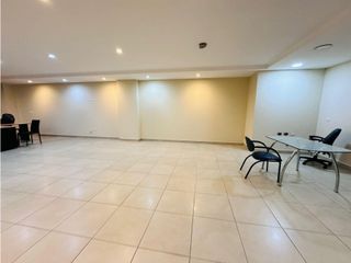Foto 8 de El Jardín, Edificio Clifford Local Comercial  en  Renta, 130m2, 1 Ambiente, 2 Baños, 1 Bodega.