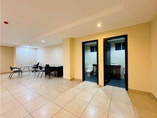 Foto 10 de El Jardín, Edificio Clifford Local Comercial  en Venta, 130m2, 1 Ambiente, 2 Baños, 1 Bodega.