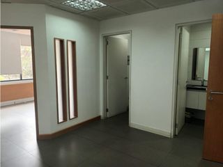 12de Octubre, Oficina en  Renta, 56.40m2, 4 Ambientes, 2 Baños.