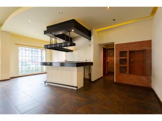 Foto 9 de La Floresta, Casa Comercial en Renta, 125m2 4 Ambientes.