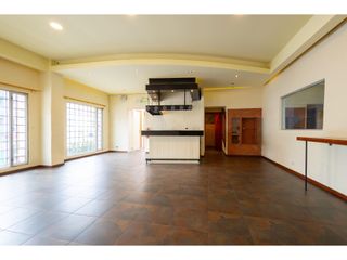 Foto 8 de La Floresta, Casa Comercial en Renta, 125m2 4 Ambientes.