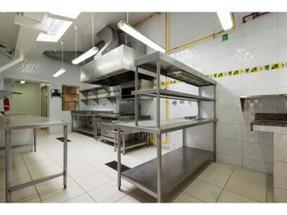 Foto 13 de La Floresta, Casa Comercial en Renta, 125m2 4 Ambientes.
