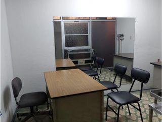 Foto 1 de Chiriyacu, Oficina en Renta, 382m2, 23 Ambientes, 8 Baños.