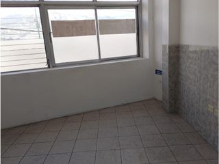 Foto 3 de Chiriyacu, Oficina en Renta, 382m2, 23 Ambientes, 8 Baños.