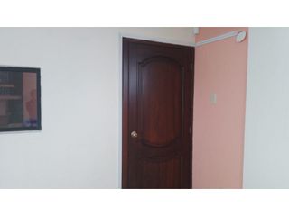 Foto 9 de Jipijapa, Oficina en  Renta, 125m2, 7 Ambientes, 2 Baños.