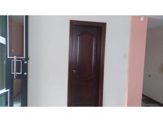 Foto 6 de Jipijapa, Oficina en  Renta, 125m2, 7 Ambientes, 2 Baños.