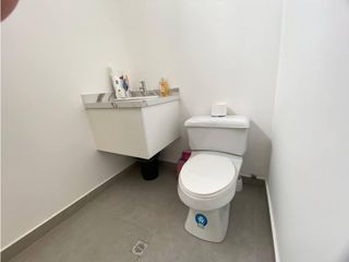 Foto 6 de Vozandes, Oficina en  Renta, 30m2, 1 Ambiente , 1 Baño.