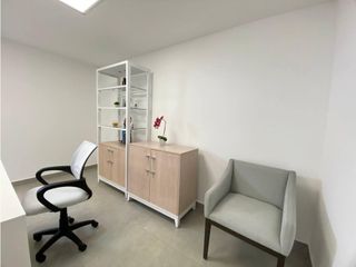 Foto 2 de Vozandes, Oficina en  Renta, 30m2, 1 Ambiente , 1 Baño.