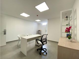 Foto 4 de Vozandes, Oficina en  Renta, 30m2, 1 Ambiente , 1 Baño.