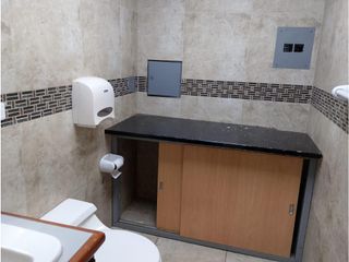Foto 15 de Iñaquito, Oficina en  Renta, 61m2, 4 Ambientes, 1 Baño, 1 Parqueadero.