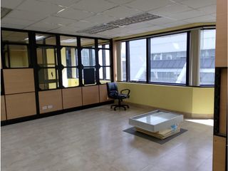 Foto 1 de Iñaquito, Oficina en  Renta, 61m2, 4 Ambientes, 1 Baño, 1 Parqueadero.