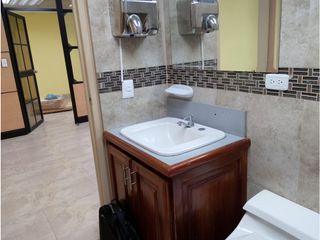 Foto 6 de Iñaquito, Oficina en  Renta, 61m2, 4 Ambientes, 1 Baño, 1 Parqueadero.