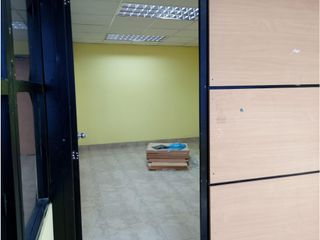 Foto 5 de Iñaquito, Oficina en  Renta, 61m2, 4 Ambientes, 1 Baño, 1 Parqueadero.