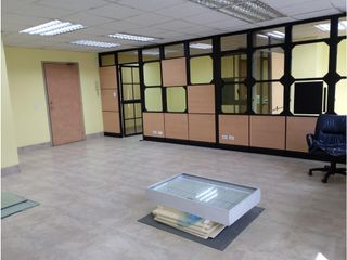 Foto 13 de Iñaquito, Oficina en  Renta, 61m2, 4 Ambientes, 1 Baño, 1 Parqueadero.