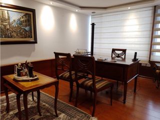 Foto 17 de La Orellana, Oficina en  Renta, 244m2, 9 Ambientes, 8 Baños.