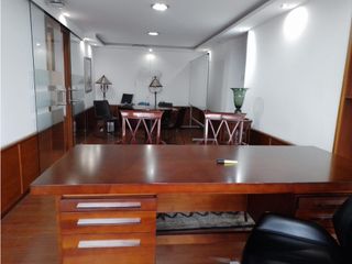 Foto 21 de La Orellana, Oficina en  Renta, 244m2, 9 Ambientes, 8 Baños.
