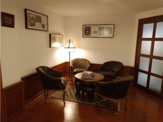 Foto 15 de La Orellana, Oficina en  Renta, 244m2, 9 Ambientes, 8 Baños.
