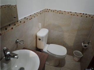 Foto 26 de La Orellana, Oficina en  Renta, 244m2, 9 Ambientes, 8 Baños.