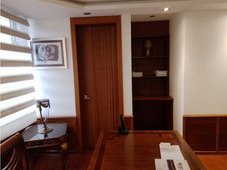 Foto 19 de La Orellana, Oficina en  Renta, 244m2, 9 Ambientes, 8 Baños.
