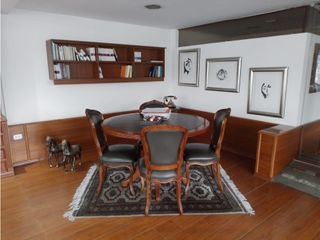 Foto 8 de La Orellana, Oficina en  Renta, 244m2, 9 Ambientes, 8 Baños.