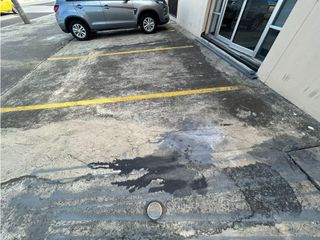 Foto 2 de La Y, Local Comercial en  Renta, 173m2, 3  Ambiente, 1 Baño.