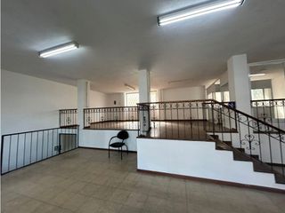 Foto 7 de La Y, Local Comercial en  Renta, 173m2, 3  Ambiente, 1 Baño.