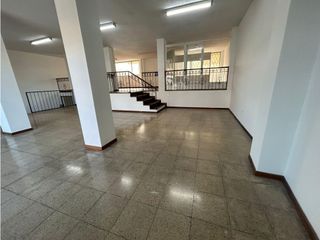 Foto 6 de La Y, Local Comercial en  Renta, 173m2, 3  Ambiente, 1 Baño.