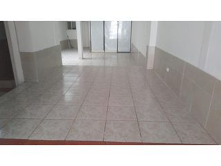 Foto 19 de La Prensa, Local Comercial en  Renta, 100m2, 1 Ambiente.