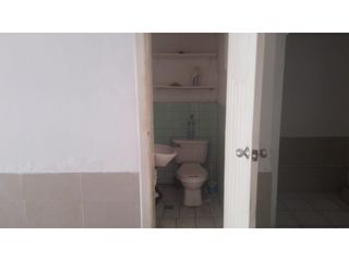 Foto 5 de La Prensa, Local Comercial en  Renta, 100m2, 1 Ambiente.