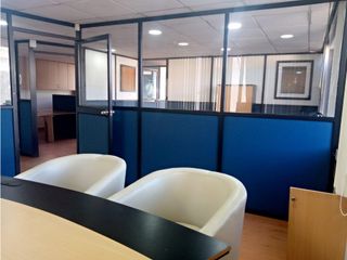 Foto 2 de La Mariscal, Oficina en  Renta, 100m2, 4 Ambiente, 3 Divisiones, 1 Baño.