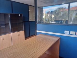 La Mariscal, Oficina en  Renta, 100m2, 4 Ambiente, 3 Divisiones, 1 Baño.