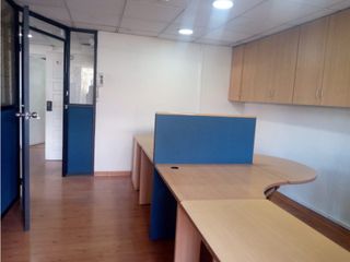 Foto 19 de La Mariscal, Oficina en  Renta, 100m2, 4 Ambiente, 3 Divisiones, 1 Baño.