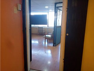 Foto 28 de La Mariscal, Oficina en  Renta, 100m2, 4 Ambiente, 3 Divisiones, 1 Baño.