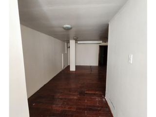 Foto 10 de La Kennedy, Galpón en Renta, 400m2, 1 Ambiente, 1 Baño, 1 Parqueadero.