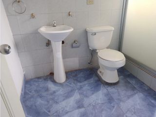 Foto 14 de La Carolina, Oficina en  Renta, 120m2, 2 Ambientes, 2 Baños.
