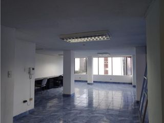 Foto 3 de La Carolina, Oficina en  Renta, 120m2, 2 Ambientes, 2 Baños.