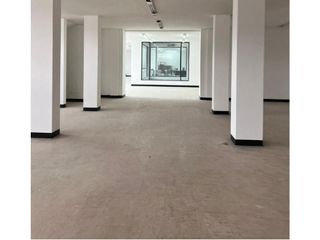Foto 10 de Sangolqui,Local Comercial en 480m2, 2 Ambientes,1Baño, 3 Parqueaderos.
