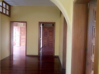 Foto 24 de La Mariscal, Casa Comercial en Renta, 526.95m2, 2 Ambientes