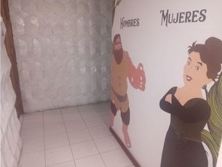 Foto 13 de La Mariscal, Casa Comercial en Renta, 526.95m2, 2 Ambientes