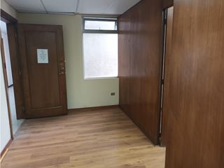 La Mariscal, Oficina en  Renta, 40m2, 2 Ambientes, 1 Baño.