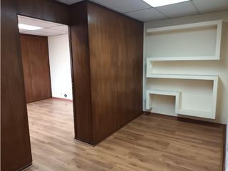 La Mariscal, Oficina en  Renta, 40m2, 2 Ambientes, 1 Baño.