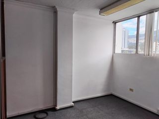 La Mariscal, Oficina en  Renta, 150m2, 2 Ambiente, 2 Baños.