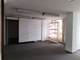 Foto 10 de La Mariscal, Oficina en  Renta, 150m2, 2 Ambiente, 2 Baños.