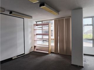 Foto 6 de La Mariscal, Oficina en  Renta, 150m2, 2 Ambiente, 2 Baños.