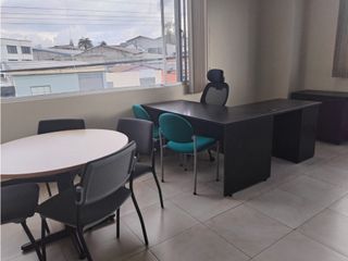 Carcelén, Oficina en Renta, 150m2, 5 Ambiente, 2 Parqueadero.