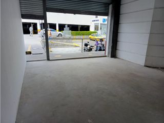 Foto 2 de Carapungo, Local Comercial en Renta, 243.35m2, 2 Ambiente.