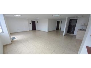 Foto 5 de Quito Tenis, Oficina en Renta, 130m2, 3 Ambientes