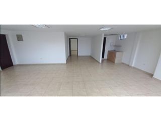 Foto 7 de Quito Tenis, Oficina en Renta, 130m2, 3 Ambientes