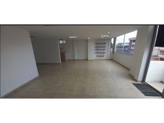 Foto 1 de Quito Tenis, Oficina en Renta, 130m2, 3 Ambientes