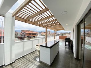 Penthouse con terraza amplia, 2H